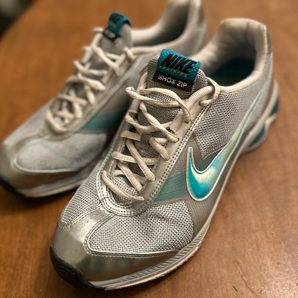 Nike Shox Zip Silver and Aqua Sneakers